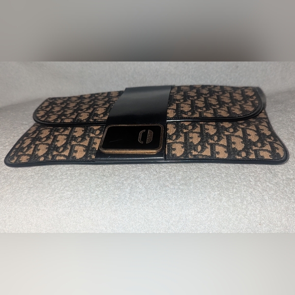 Vintage Christian Dior Oblique Trotter monogram fold over clutch. - Picture 6 of 11